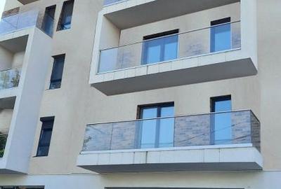 Spațiu comercial, de 490 mp, în 13 Septembrie - 3