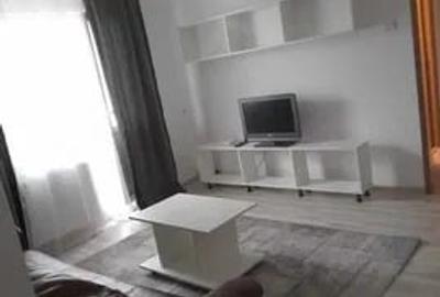 Apartament cu 2 camere, PET FRIENDLY, etajul 2/4 zona Complex Podu de Fier