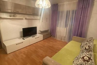 Apartament cu 2 camere semidecomandat în Girocului