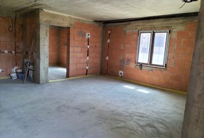 Casă cu 4 camere în Cordun - 7