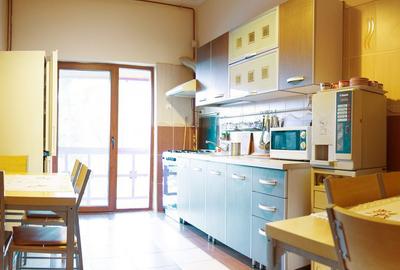 Spațiu comercial, de 233 mp, în Central - 17