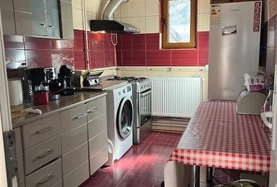 Casă cu 6 camere cu Canalizare în Colentina - 10