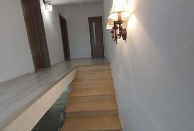 Casă cu 5 camere în Șoimuș - 7