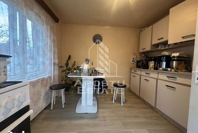 Casă cu 3 camere cu Teren 933 Mp în Moșnița Nouă