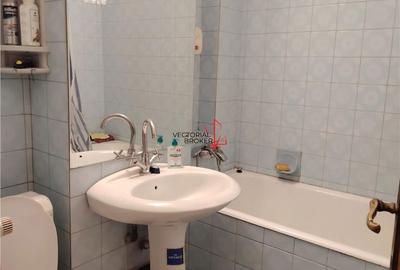 Apartament cu 3 camere decomandat în Grivița - 20