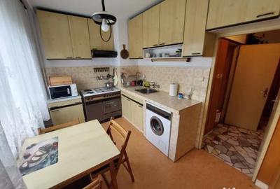 Apartament cu 2 camere decomandat în Badea Cârțan - 4