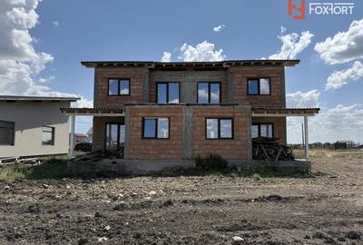 Duplex 4 camere si asfalt, Sacalaz - Parter + Etaj - ID V5368 Duplex 4 camere si asfalt, Sacalaz - Parter + Etaj - ID V5368 - 2