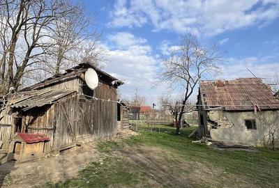 Casă cu Teren 1700 Mp în Răscruci