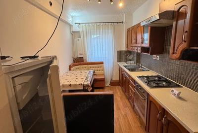 Inchiriez apartament 3 camere , decomandat - 7