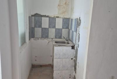 Garsonieră nedecomandată în Central - 2