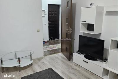 Garsonieră decomandată, mobilată în Metalurgiei