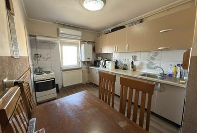 Apartament cu 3 camere decomandat în Micro 17 - 6