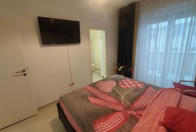 Apartament cu 2 camere decomandat în Tractorul - 7