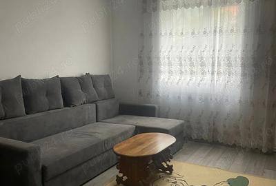 Inchiriez apartament cu 2 camere,decomandat - 1