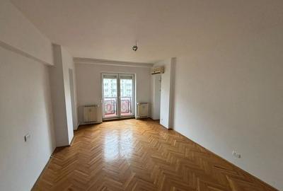 Apartament cu 2 camere decomandat în Decebal