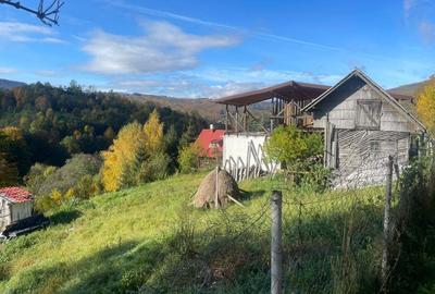 Casă cu 4 camere în Secăria - 2