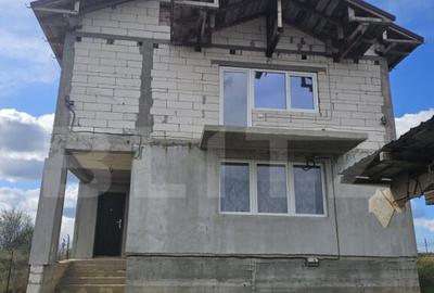 Casa la rosu/semifinisata, P+E, 139 mp utili, 523 mp teren, - 1