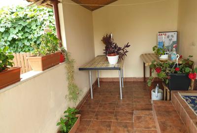 Casă cu 4 camere în Stâlpeni - 8