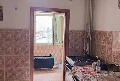 Apartament cu 3 camere decomandat în Casa de Cultură - 8