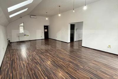 Spațiu comercial, de 100 mp, în Centrul Civic