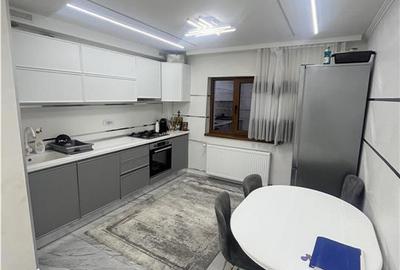 Apartament cu 3 camere decomandat, mobilat în Tei - 4
