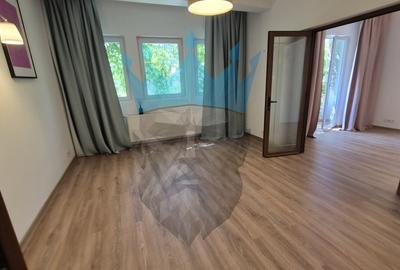 Apartament cu 2 camere decomandat în P-ța Victoriei - 4