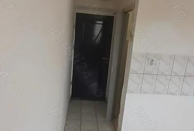 Inchiriez pe termen lung,gars 11,20 mp,langa Universitatea Oradea - 8