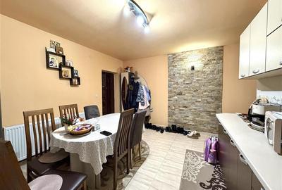 Apartament cu 2 camere decomandat în Central - 3