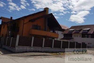 Casă cu 8 camere în Bușteni