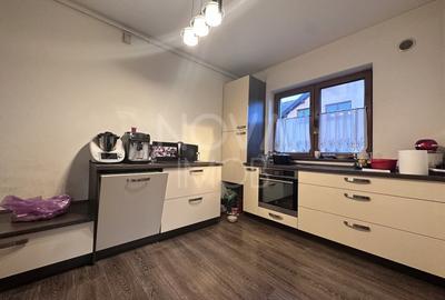 Apartament 3 camere, 2 bai, etajul 2 - Cart. Arhitectilor - 6