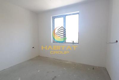 Casă individuală cu 4 camere cu Canalizare în Exterior Est - 1