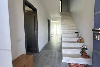 Casă cu 5 camere cu Teren 350 Mp în Central - 3
