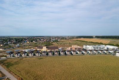 Casă cu 5 camere cu Teren 480 Mp în Corbeanca