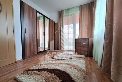 Apartament cu 3 camere semidecomandat, mobilat în UTA - 7