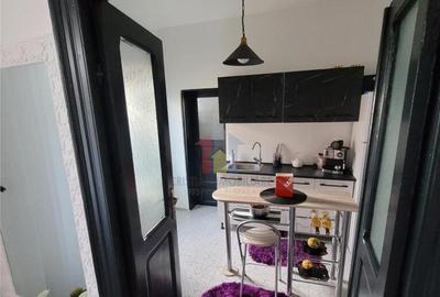 Casă cu 5 camere cu Teren 200 Mp în Central - 8