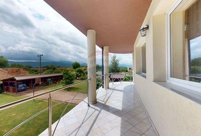 Vila deosebita cu gradina superba si panorama - Ghimbav, ultracentral - 20