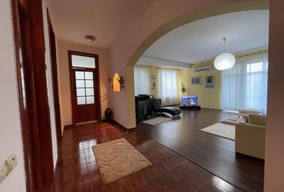 3 cam, 160mp,et.1,bloc privat, ultracentral - 12