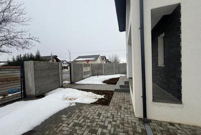 Casă cu 3 camere cu Teren 308 Mp în Sud - 4