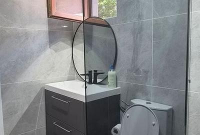 Casă individuală cu 4 camere cu Canalizare în Central - 18