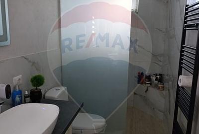 Casă individuală cu 5 camere cu Teren 343 Mp în Est - 11