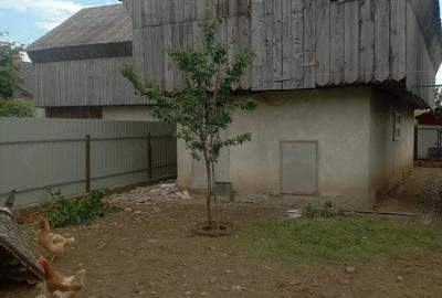 Casă cu 4 camere cu Teren 1000 Mp în Răucești - 2