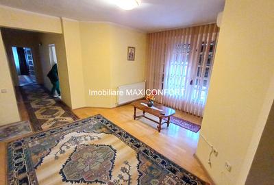 Casă cu 7 camere în Central - 7