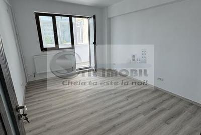 Apartament cu 4 camere în Tătărași