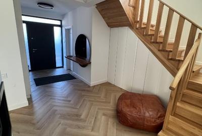 Casă individuală cu 9 camere cu Canalizare în Stadion - 12