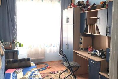 Apartament cu 2 camere decomandat în Beba Veche - 1