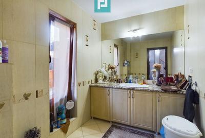 Casă pe Strada Oituz - 24