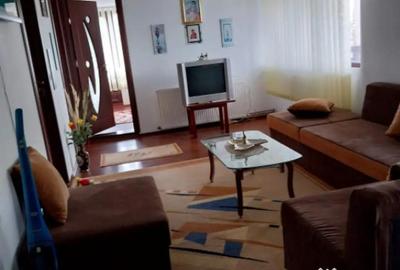 Casă cu 7 camere cu Teren 1330 Mp în Central - 6