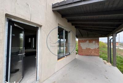 Casă cu 4 camere cu Teren 500 Mp în Unirea - 11