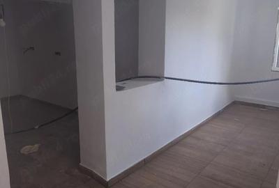 Casă cu 2 camere cu Teren 1600 Mp în Slatina-Nera - 3