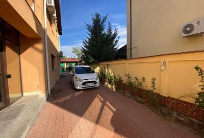 Duplex cu 8 camere cu Teren 700 Mp în Păcii - 3